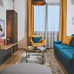 Luxury Antonia In The Centre Apartament