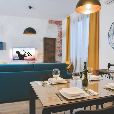 Apartment Luxury Antonia In The Centre *